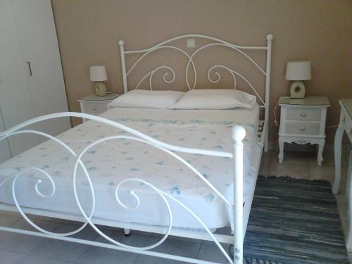 Park House -beside the Medieval Town of Rhodes-free parking 3