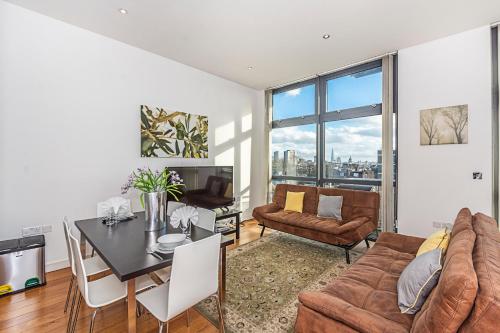 Splendid 3 Bedroom Apartment In Angel/kings Cross, Grays Inn, London