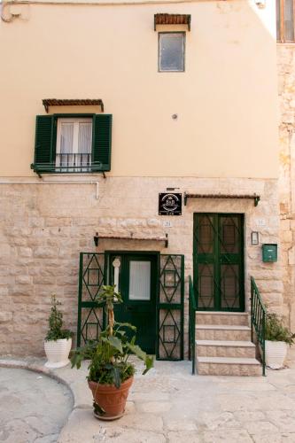 B&B MONTEBELLO 5