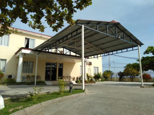 Beach Garden Hotel - image 3