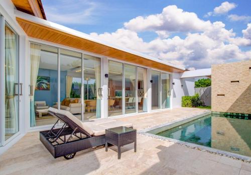 3 BDR Near Beach Pool Villa in Rawai 3 BDR Near Beach Pool Villa in Rawai