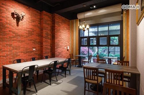 Unterkunft von außen, 108 House Inn near Koxinga Schrein