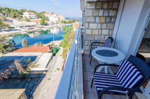 ระเบียง/ชานเรือน, Apartments Lorena Mljet in มเล็ต