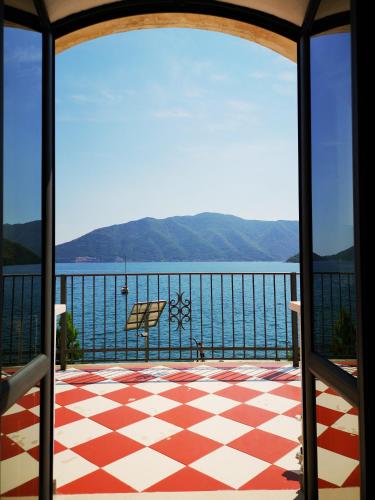 Villa Teuta, Risan (photo 5)