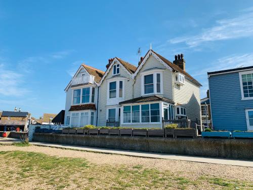 B&B Whitstable - The Ness - Bed and Breakfast Whitstable
