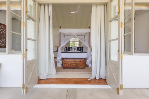 Villa with Sea View image 2