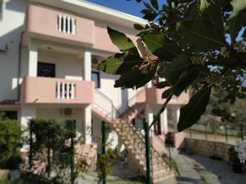 One-Bedroom Apartment with Balcony and Sea View image 8