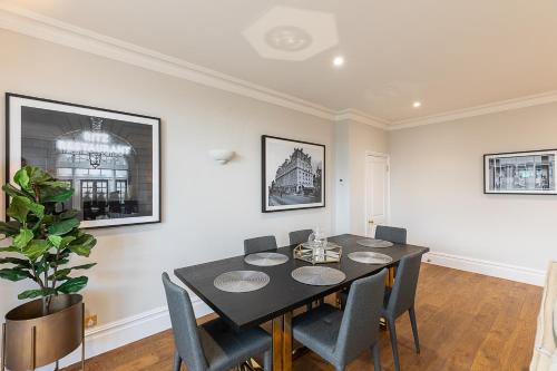Astonishing flats near Mayfair & Piccadilly Circus, Londýn (fotografie 9)