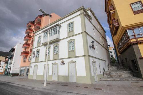 Hotel Emblemático Holiday Time - image 3