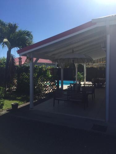 ทัศนียภาพภายนอกโรงแรม, Villa de charme avec piscine residence securisee in ดูบดู