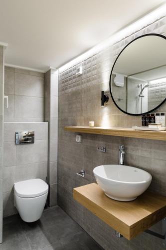 Desirable 1BD Apartment in Kolonaki by UPSTREET - image 7