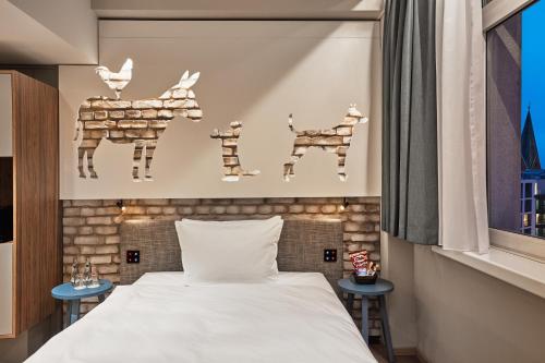 H+ Hotel Bremen - image 3
