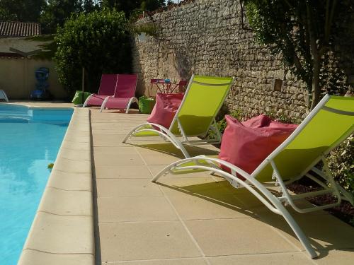 Chambre d'hôtes L'Adalie chambre d'hôte Merpins