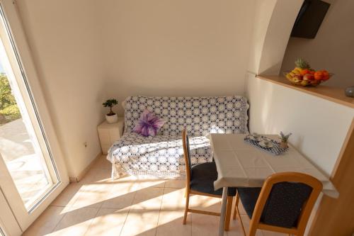 Apartmani Maja
