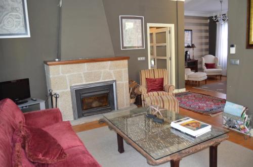  Excepcional chalet en primera línea de playa en Cabañas. in 15621 Cabañas