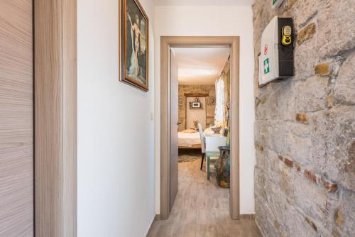 Kovacic Rooms 1