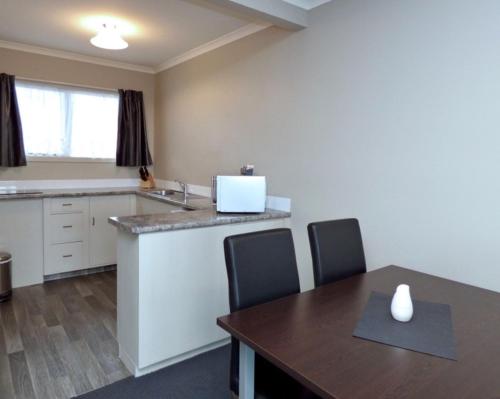 Konyha, Anchor Motel near Richard Pearse repülőtér