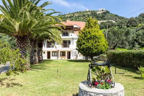  Santa Maria Studios & Apartments, Pension in Plakias