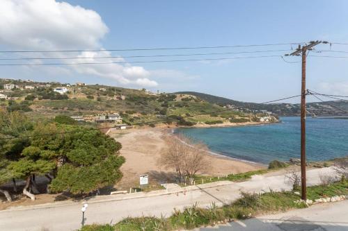 HOUSE WITH SEA VIEW