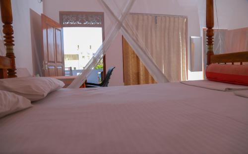 THE KING APARTMENT – Hikkaduwa, CO