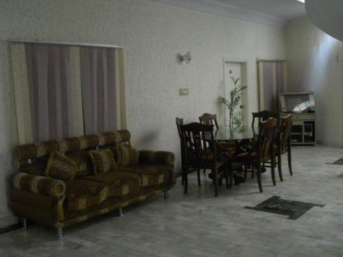 Sunrise Guest House Multan photo