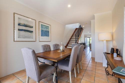 Apartment - Split Level image 10