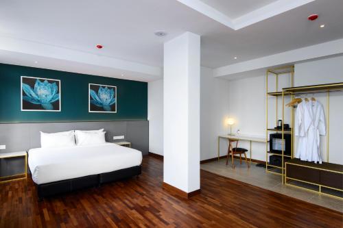 room detail thumbnail 0