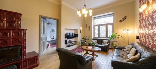 Jewel In Buda Apartment - image 2