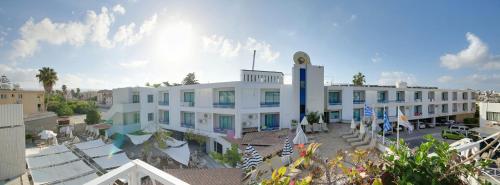 NEREUS HOTEL By IMH Europe Travel and Tours