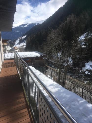 شرفة/ تراس, FERIENWOHNUNGEN TANJA - dein Wohlfühlhaus in Kappl (FERIENWOHNUNGEN TANJA - dein Wohlfuhlhaus in Kappl) in Kappl