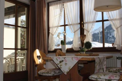 Ferienwohnung Bergblick - Allgäublick in Bad Hindelang, Deutschland