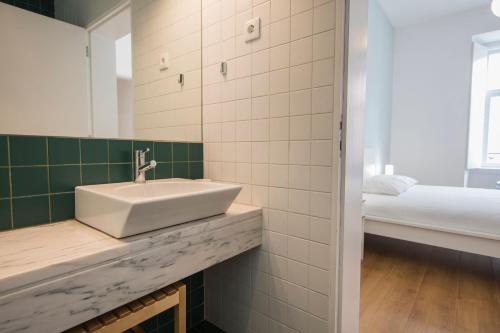 LovelyStay - Bright and spacious flat in Graça - image 7