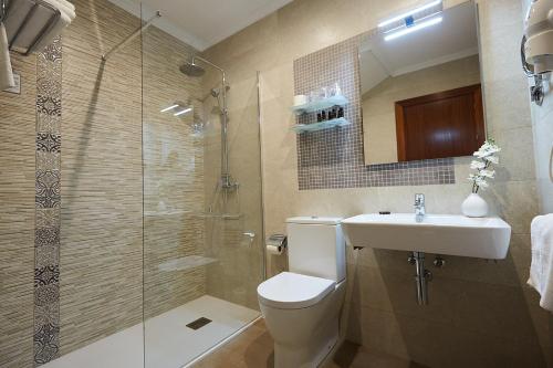 Hotel Ribadesella Playa - image 2