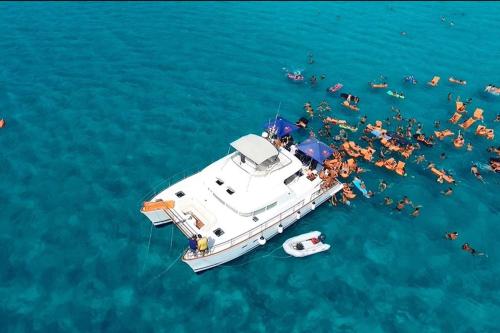  Charter boat salento, Porto Cesareo bei Torre Inserraglio