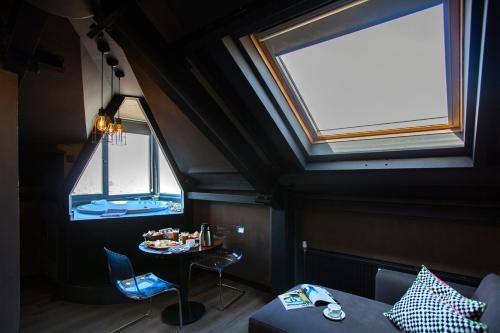 Cityloft 161 Room Type - Corner Suite with Jakuzzi & Sea View