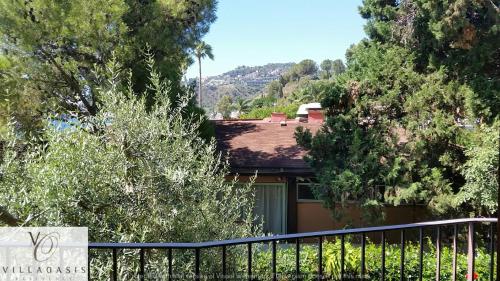 Apartment with Garden View