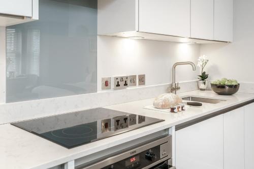 Konyha, Tailored Stays - Central Cambridge Studios, Free Parking in Arbury