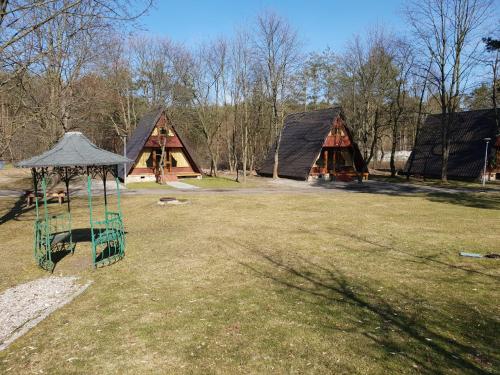 Zajazd Pod Niedzwiedziem in Debska Kuznia