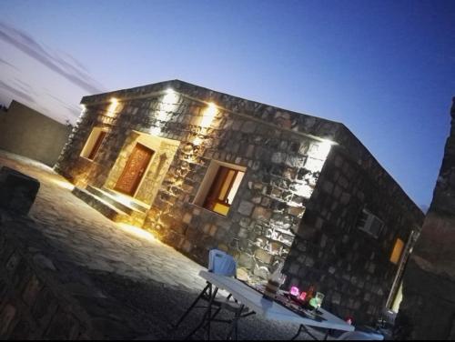 Bait Aljabal Chalet Diyafa and camping