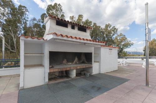 Apartment with Sea View image 7