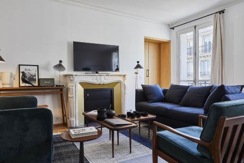 RESIDENCES HARCOURT - Ile Saint Louis - PARIS - image 2
