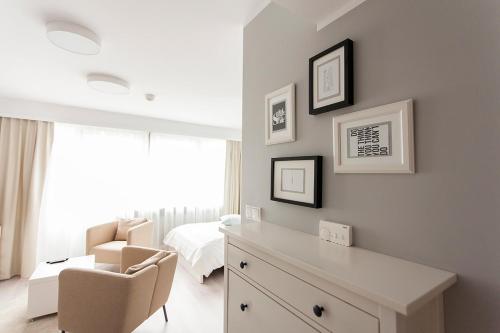 Silver Apartments