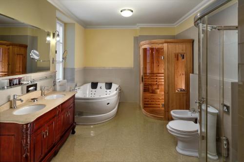 La Contessa Castle Hotel - image 7