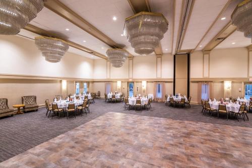 Bankett-terem, Ramada by Wyndham Thunder Bay Airlane Hotel in Thunder Bay (ON)