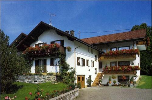 Gästehaus Zoller - Rettenberg im Allgäu