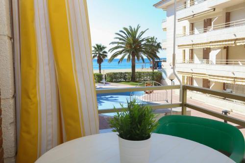 COSTA DAURADA APARTAMENTS - Colibri Beach