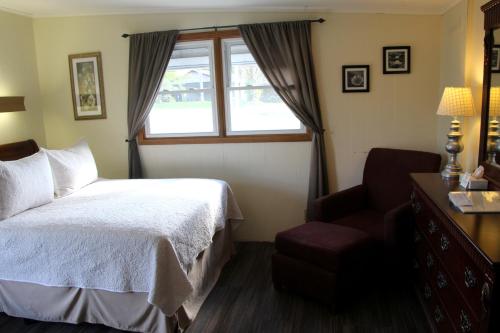 All Seasons Inn - image 4