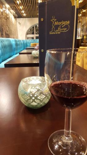 Heathrow Inn Hotel - image 11