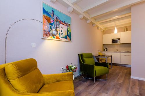 Villa Flores Studio Apartment - image 14