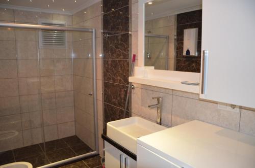  Апартаменты 1+1 в 200м от пляжа Клеопатры /3 in Alanya